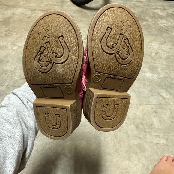 Cherokee size 5c boots. - Picture 2 of 3